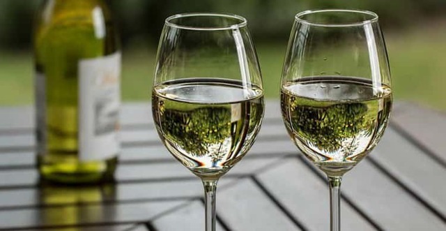 Вина Шабли (chablis) – особенности, категории, правила подачи
