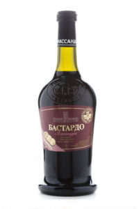 Вино Бастардо: описание, особенности, культура пития и марки